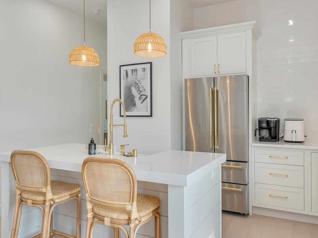 Washington Street Oasis - 518 Washington Unit 2 | Photo 15