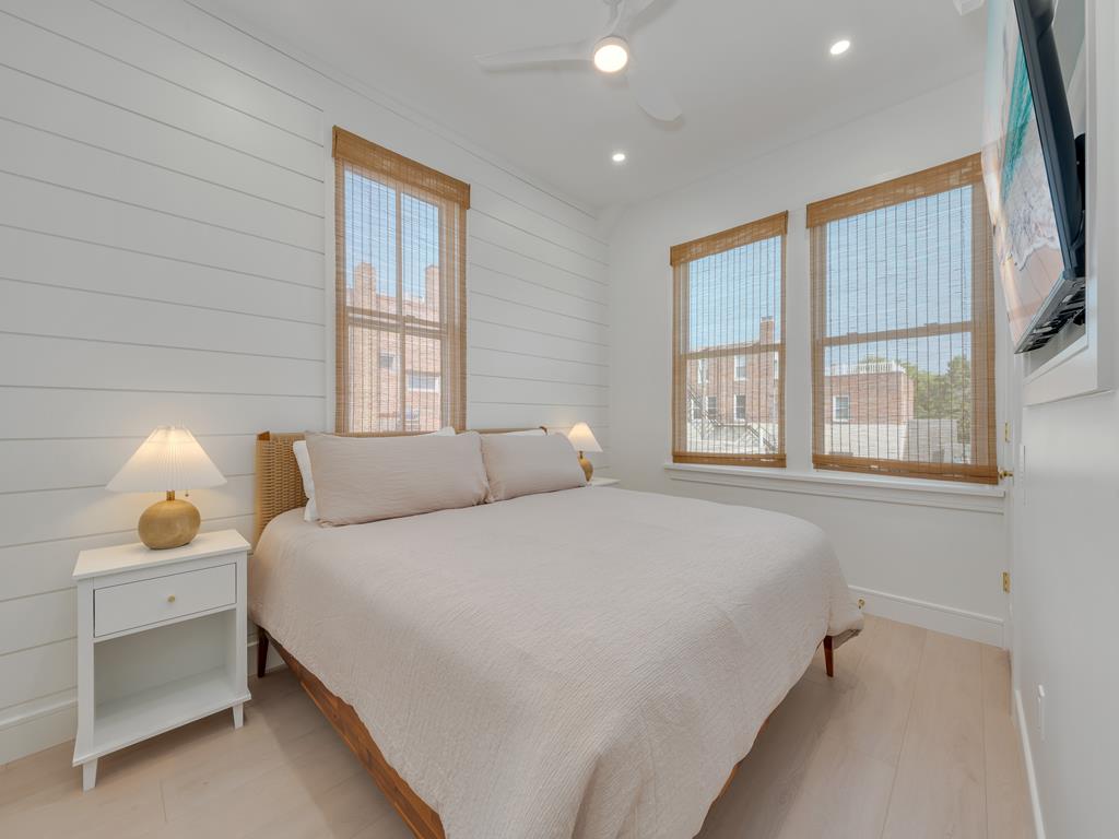 Washington Street Oasis - 518 Washington Unit 2 | Photo 22