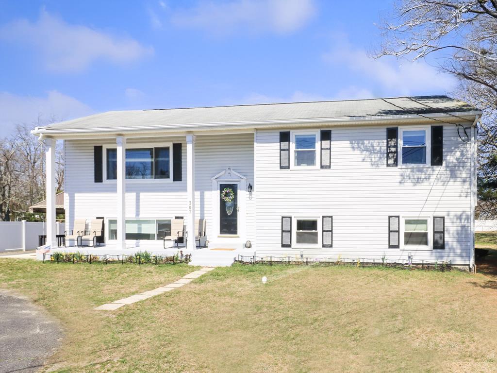 307 Town Bank Road Duplex - Linens Included!