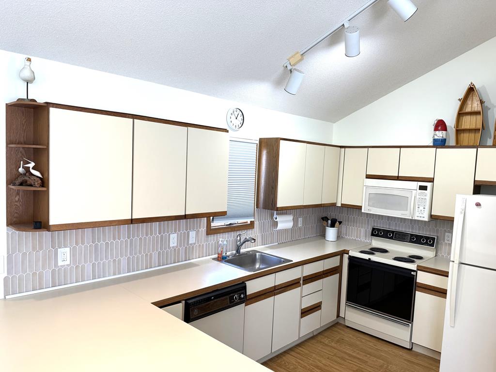 111 Berkeley Avenue, Beach Haven (Ocean Side)