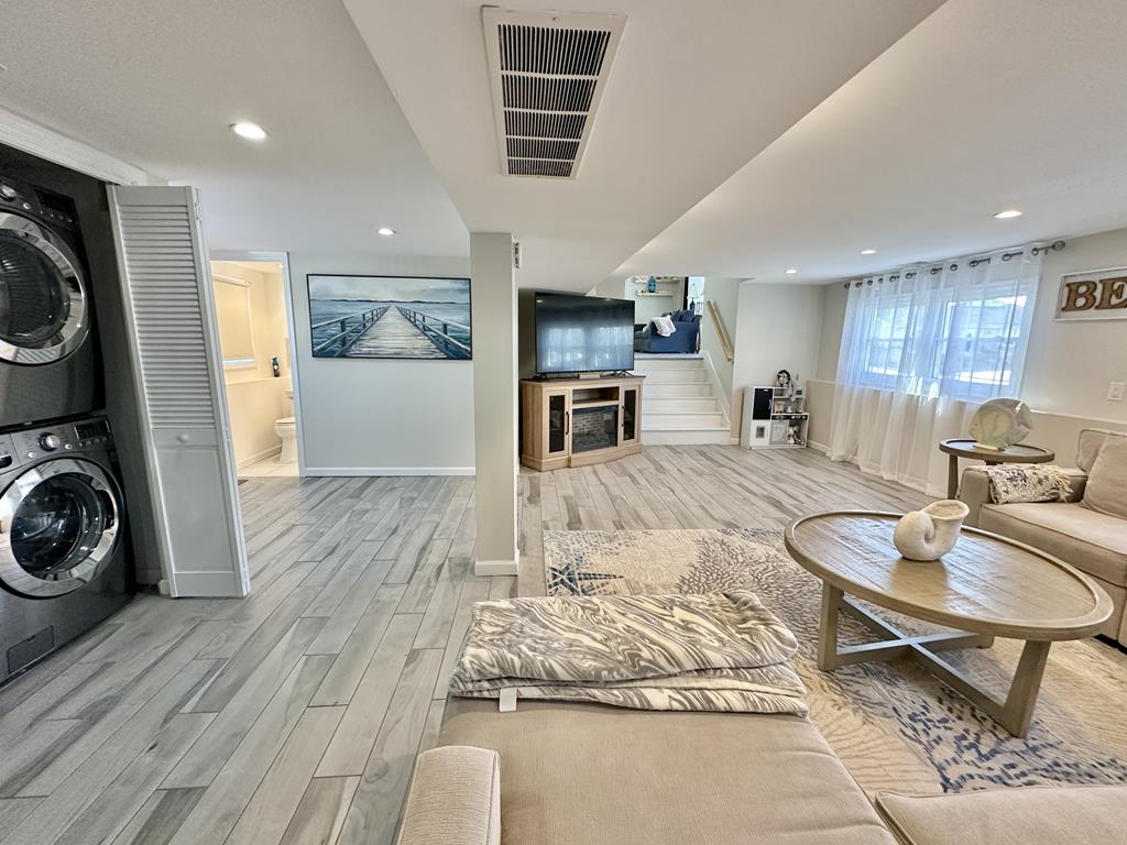 Beautiful Cape May Home in Quiet Neighborhood! | Photo 14