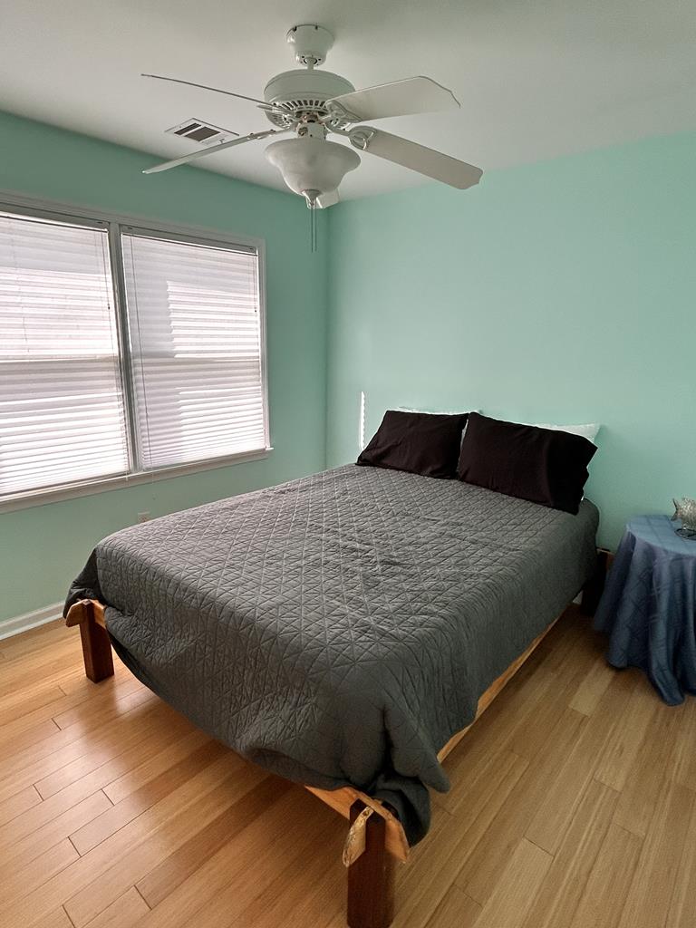 314 S. 1st Street, Surf City (Bay Block)