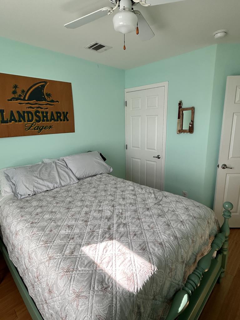 314 S. 1st Street, Surf City (Bay Block)