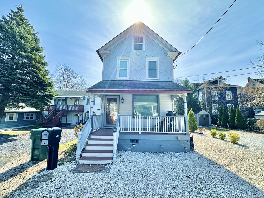 808 Dale Place | Photo 3