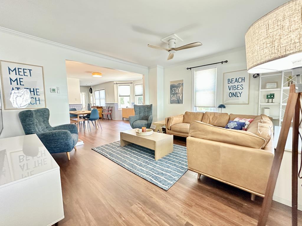 808 Dale Place | Photo 4