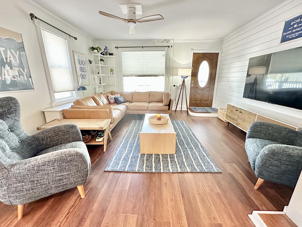 808 Dale Place | Photo 6