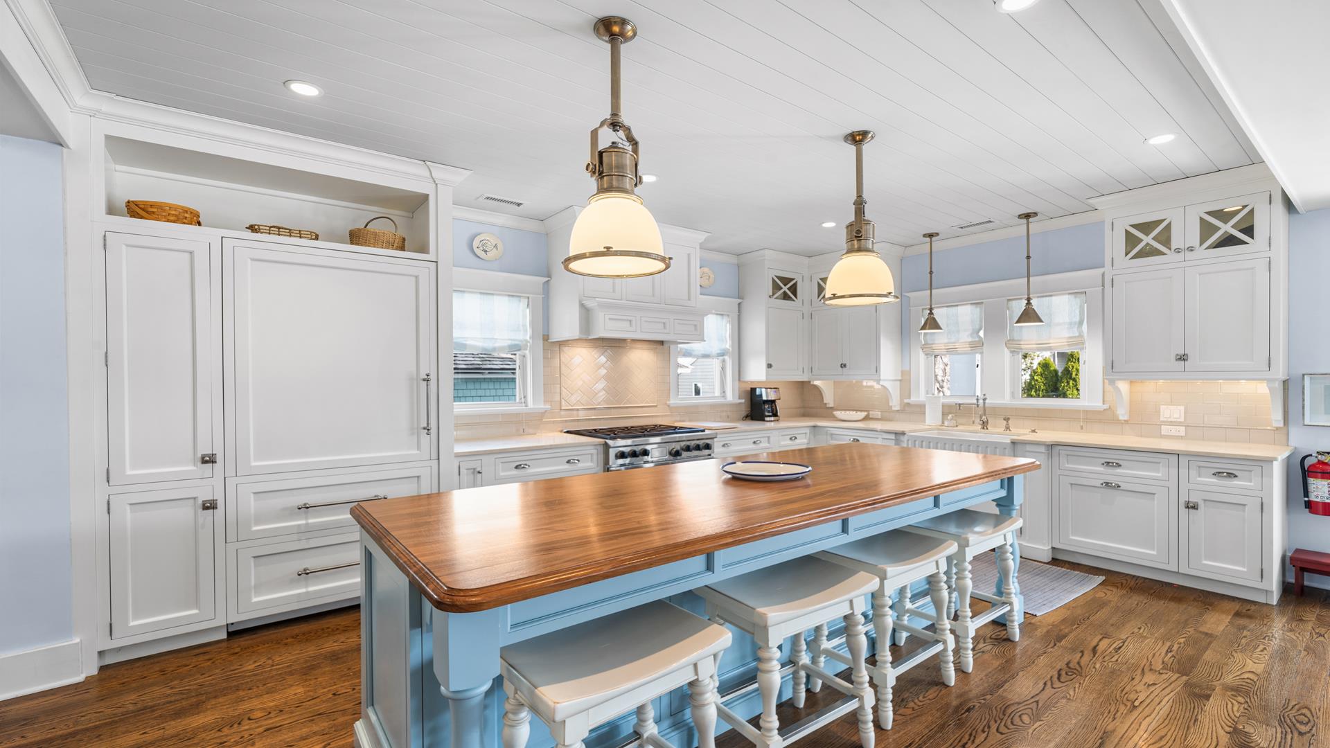 130 87th Street, Stone Harbor (Mid-Island)