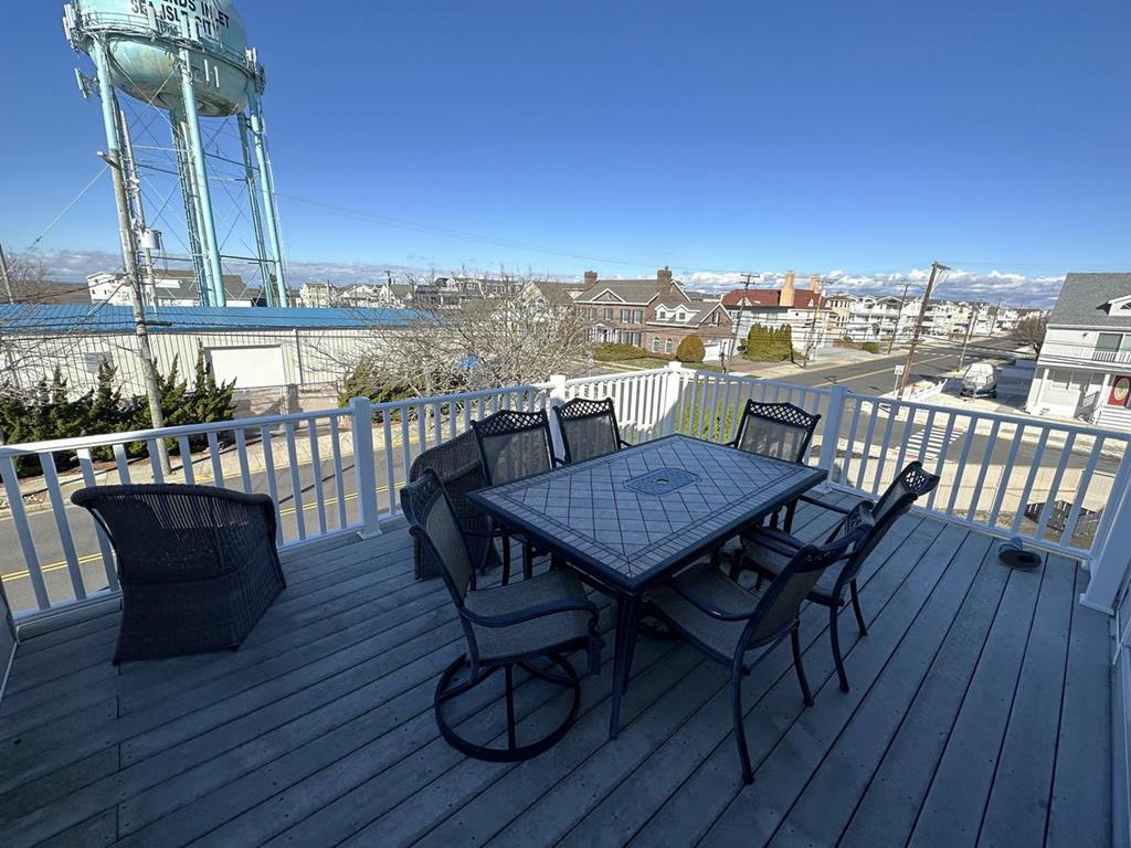8005 Central Avenue, Sea Isle City (Center)