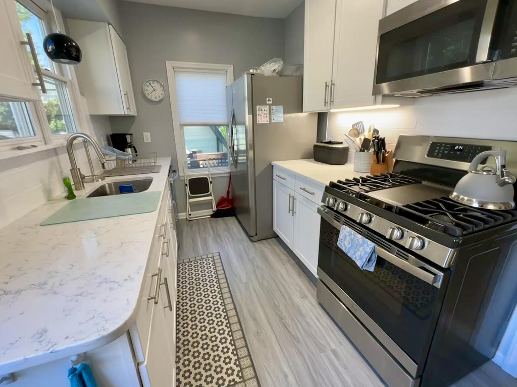 909 Queen Street | Photo 13