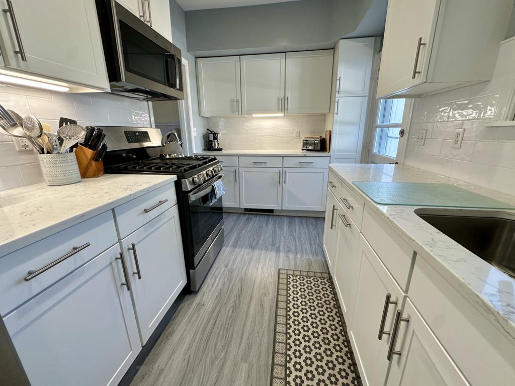 909 Queen Street | Photo 15