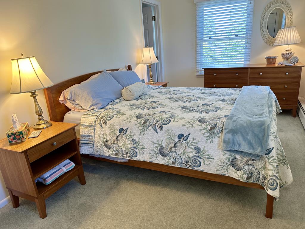 909 Queen Street | Photo 21