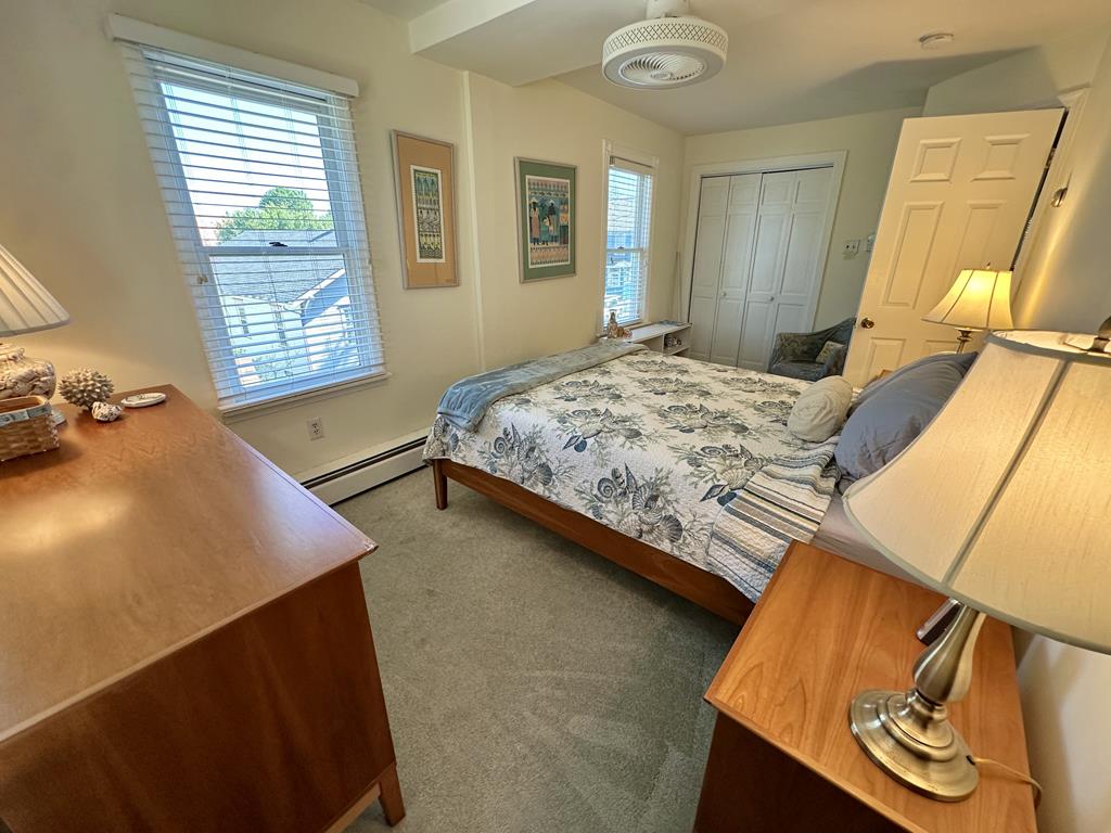 909 Queen Street | Photo 22