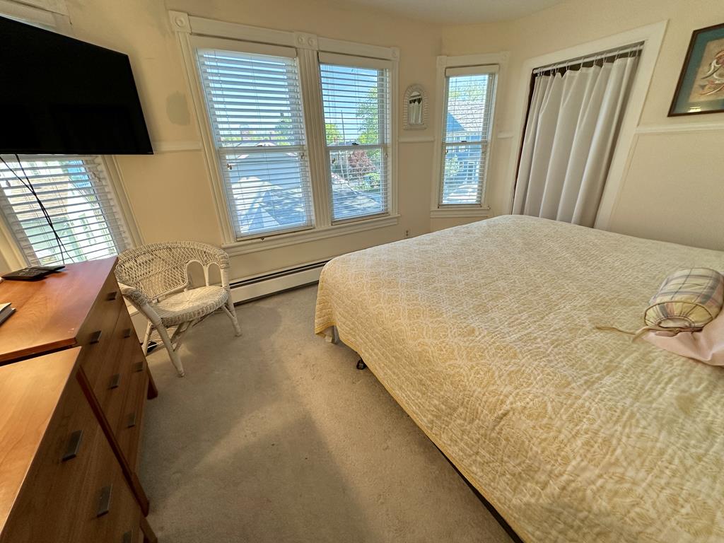 909 Queen Street | Photo 25