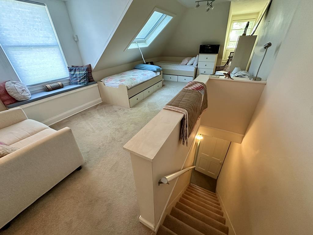 909 Queen Street | Photo 29