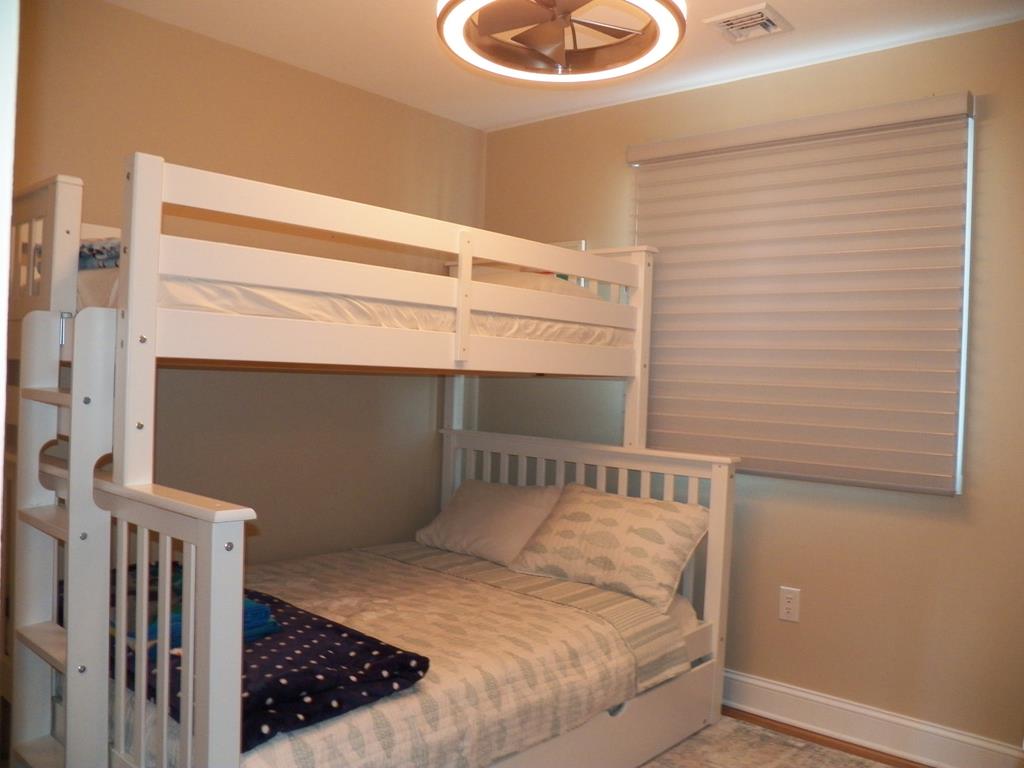 3900 Pleasure Avenue. - Picture 