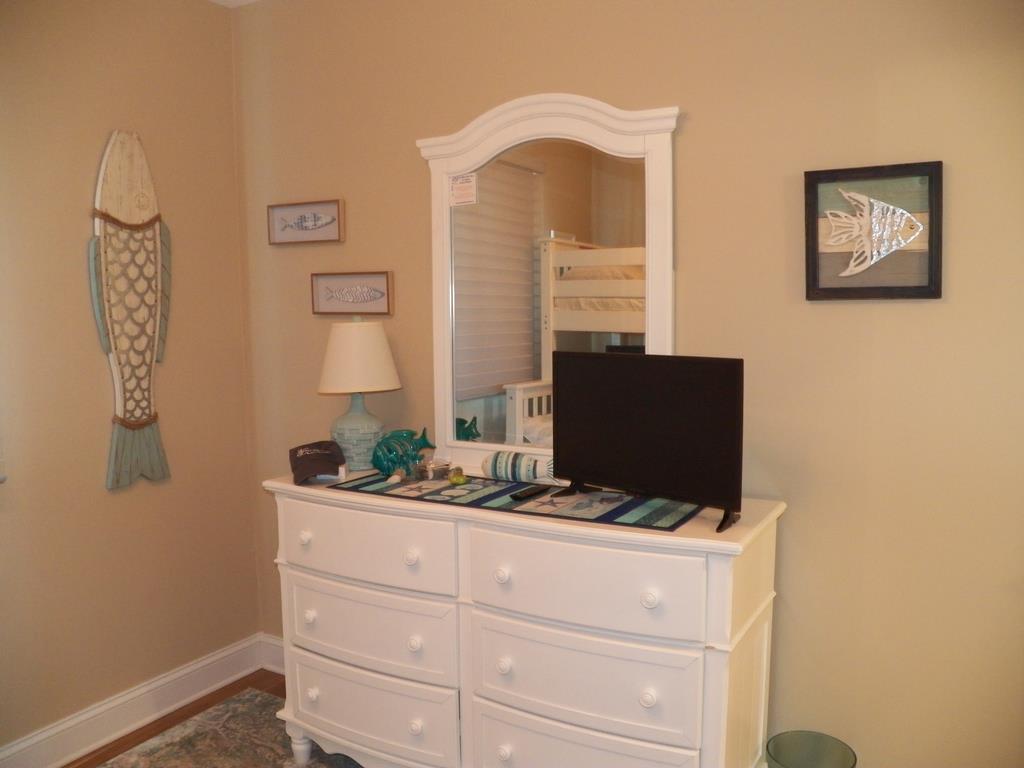 3900 Pleasure Avenue. - Picture 
