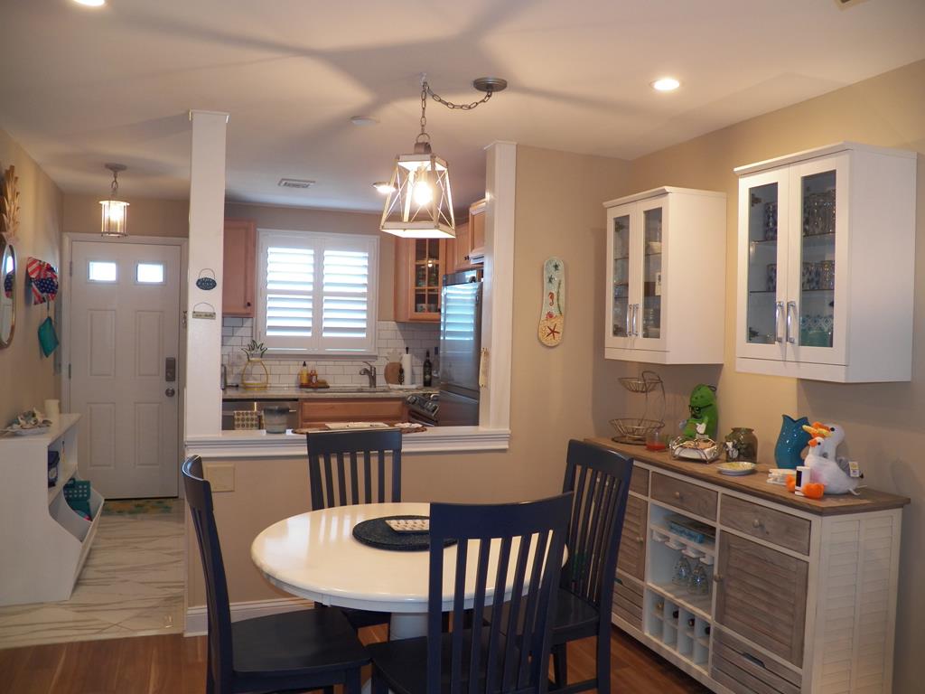 3900 Pleasure Avenue. - Picture 