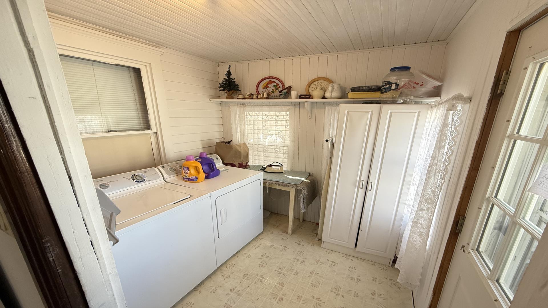 1208 Asbury ave, ocean city (Boardwalk Area)