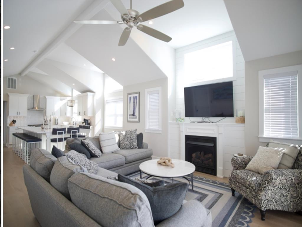 219 40th Street East | Photo 4