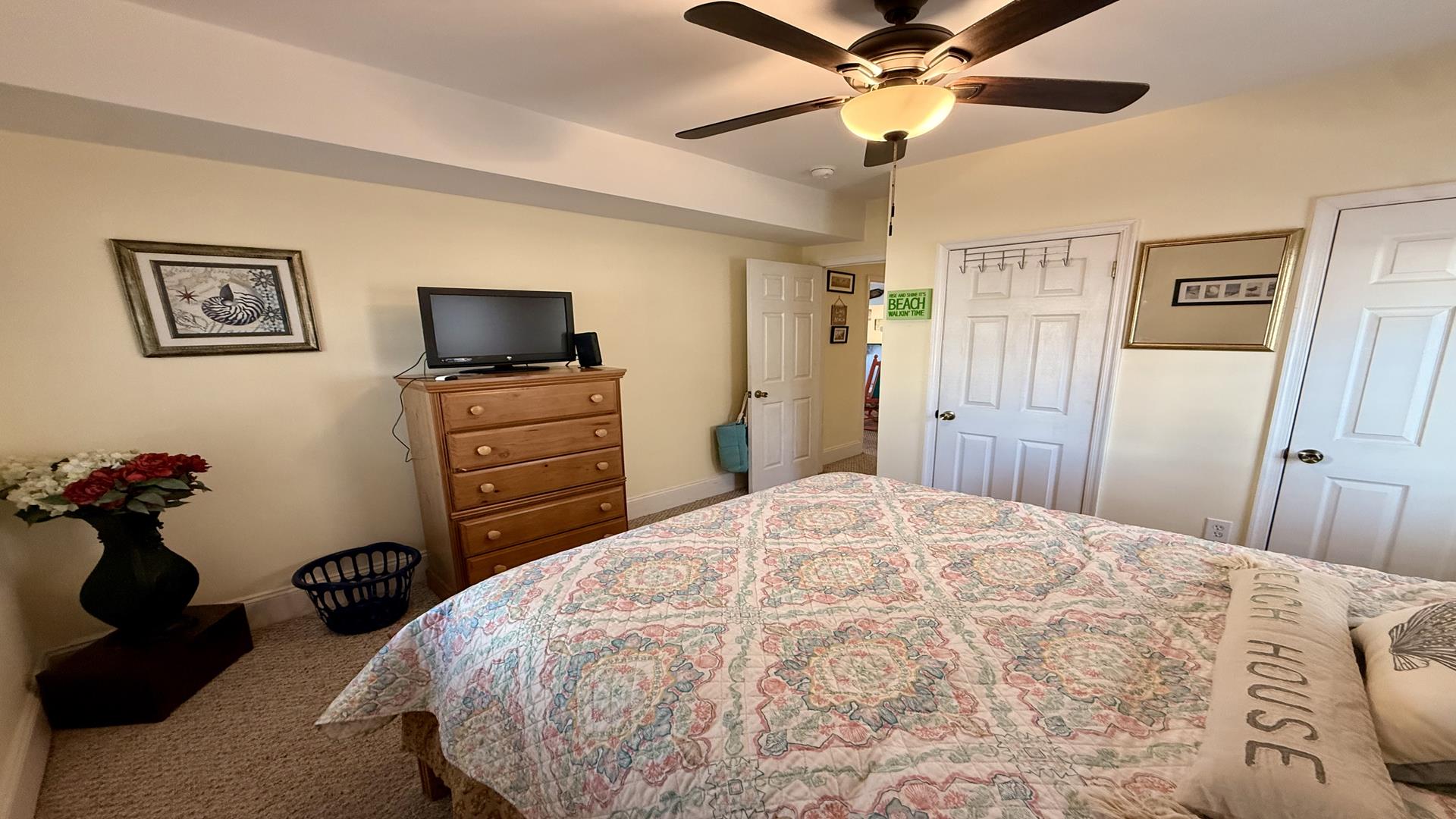 230 E. Juniper Avenue, Wildwood (Wildwood Beach Side)