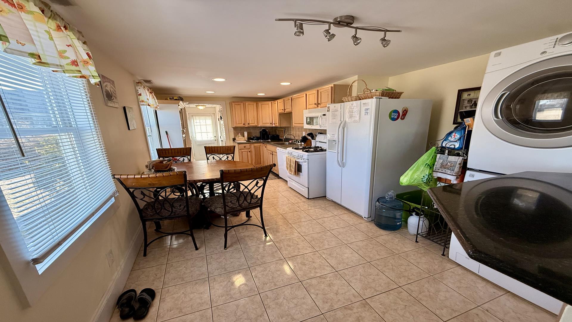 230 E. Juniper Avenue, Wildwood (Wildwood Beach Side)