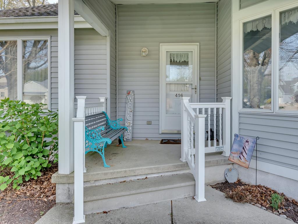 https://realtimerental.com/rrv10/RentalPhotos/1217/1217957.1.jpg