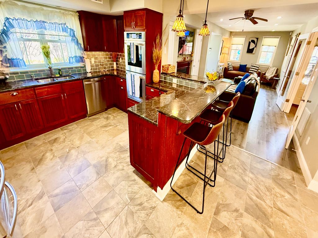 1253 Washington Street | Photo 5