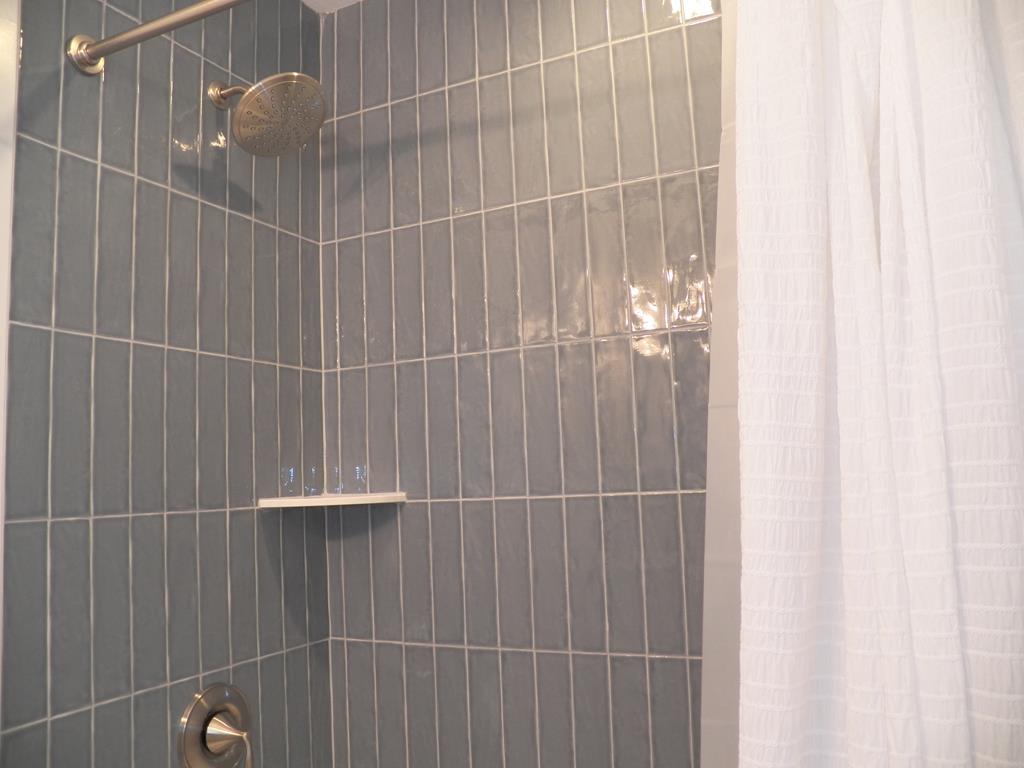 206 39th Street - Picture 