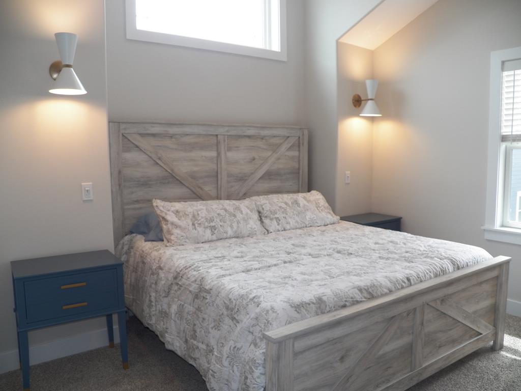 206 39th Street - Picture 