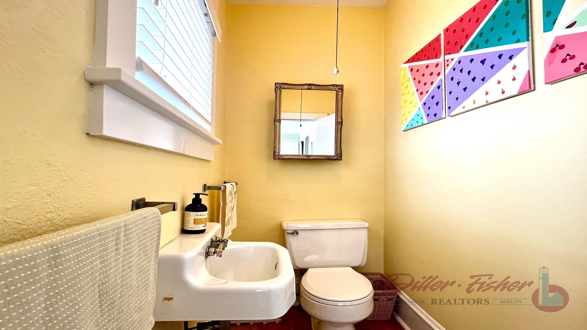 8921 Third Avenue, Stone Harbor (Bay Front)