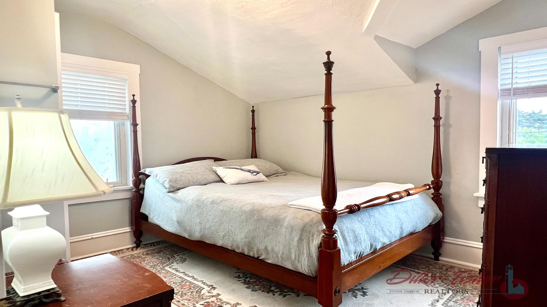 8921 Third Avenue, Stone Harbor (Bay Front)