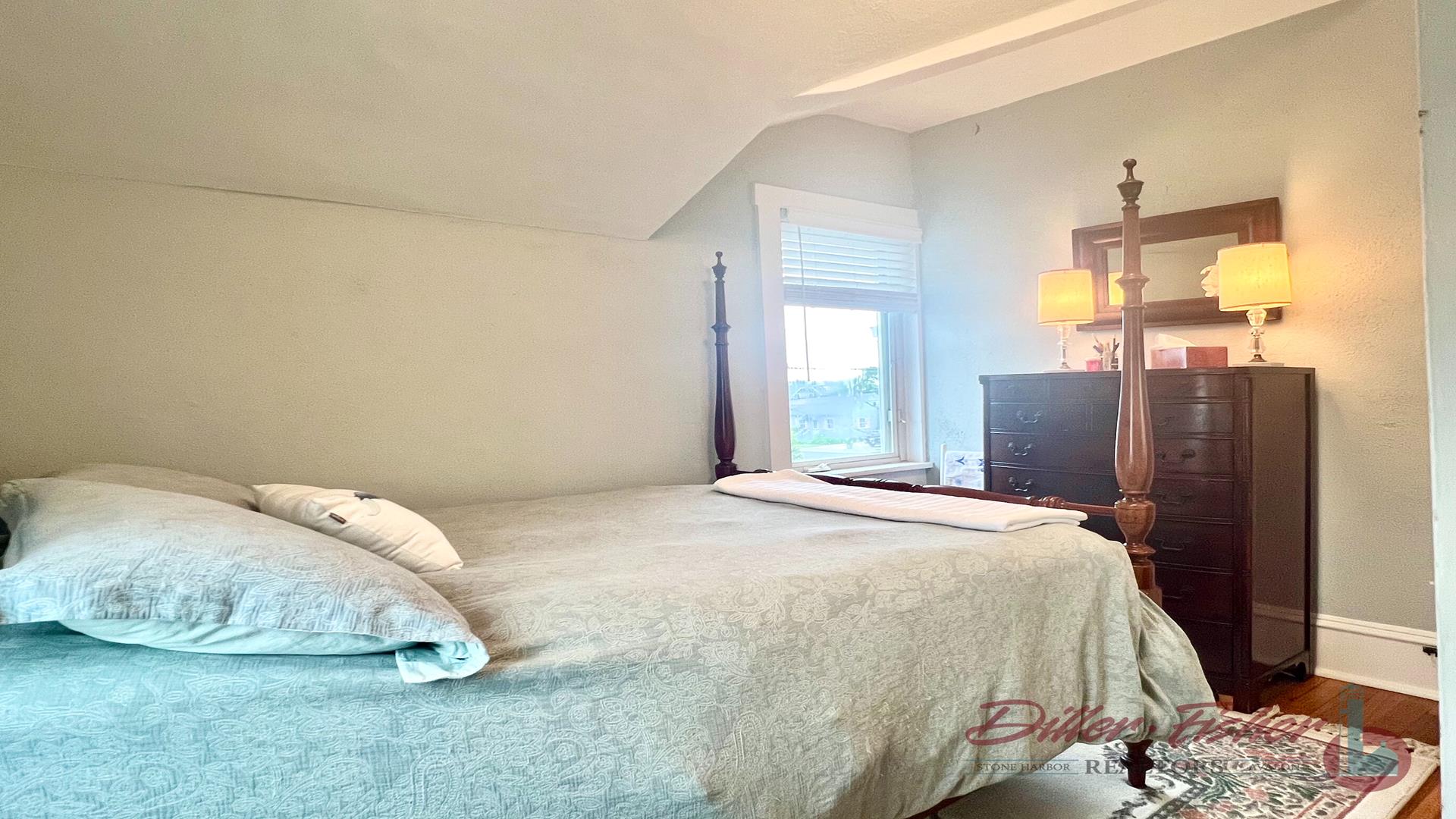 8921 Third Avenue, Stone Harbor (Bay Front)