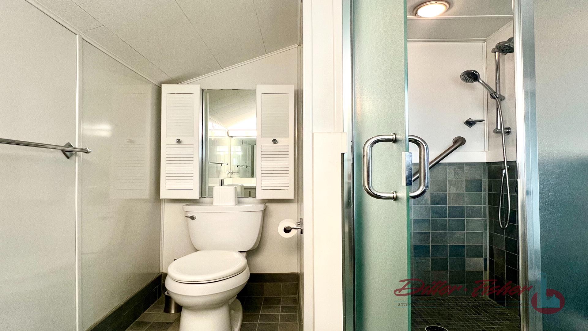 8921 Third Avenue, Stone Harbor (Bay Front)