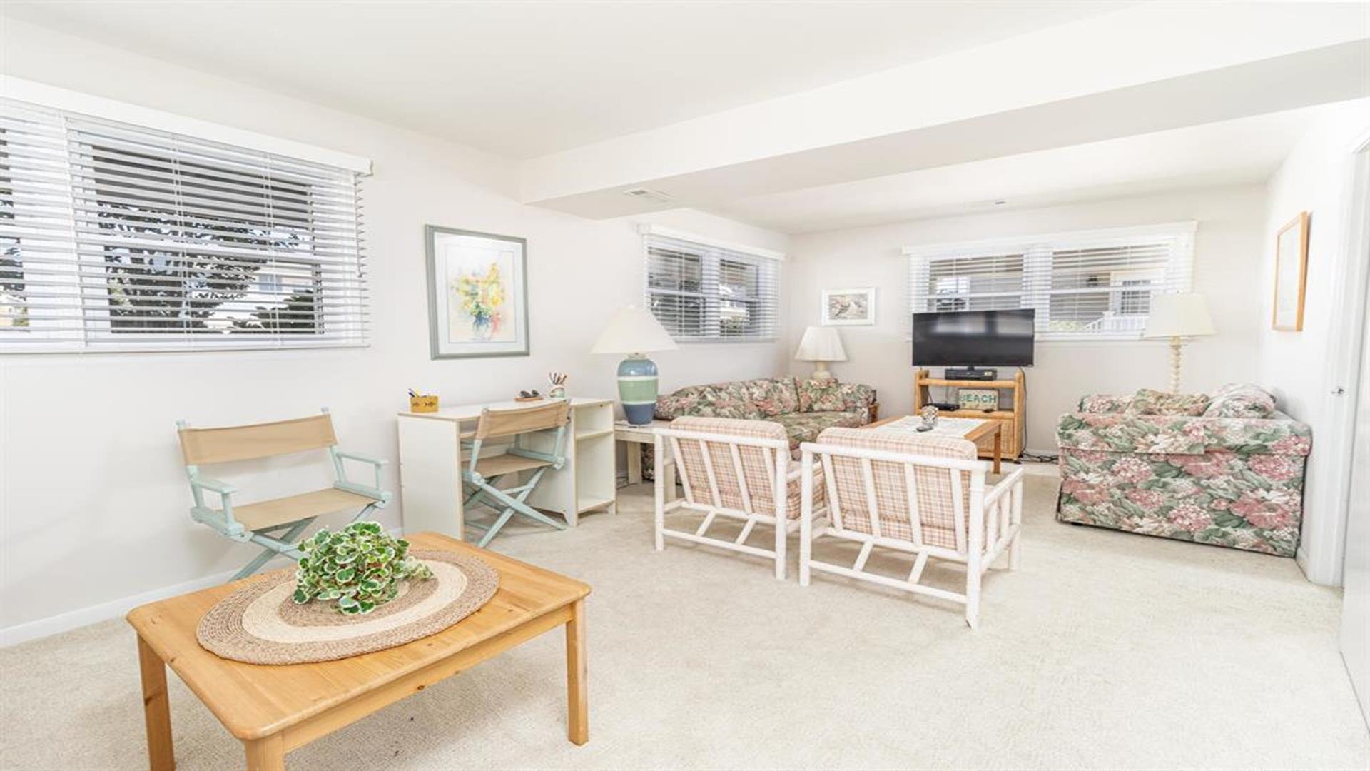 170 77th Street, Avalon (Beach Block)