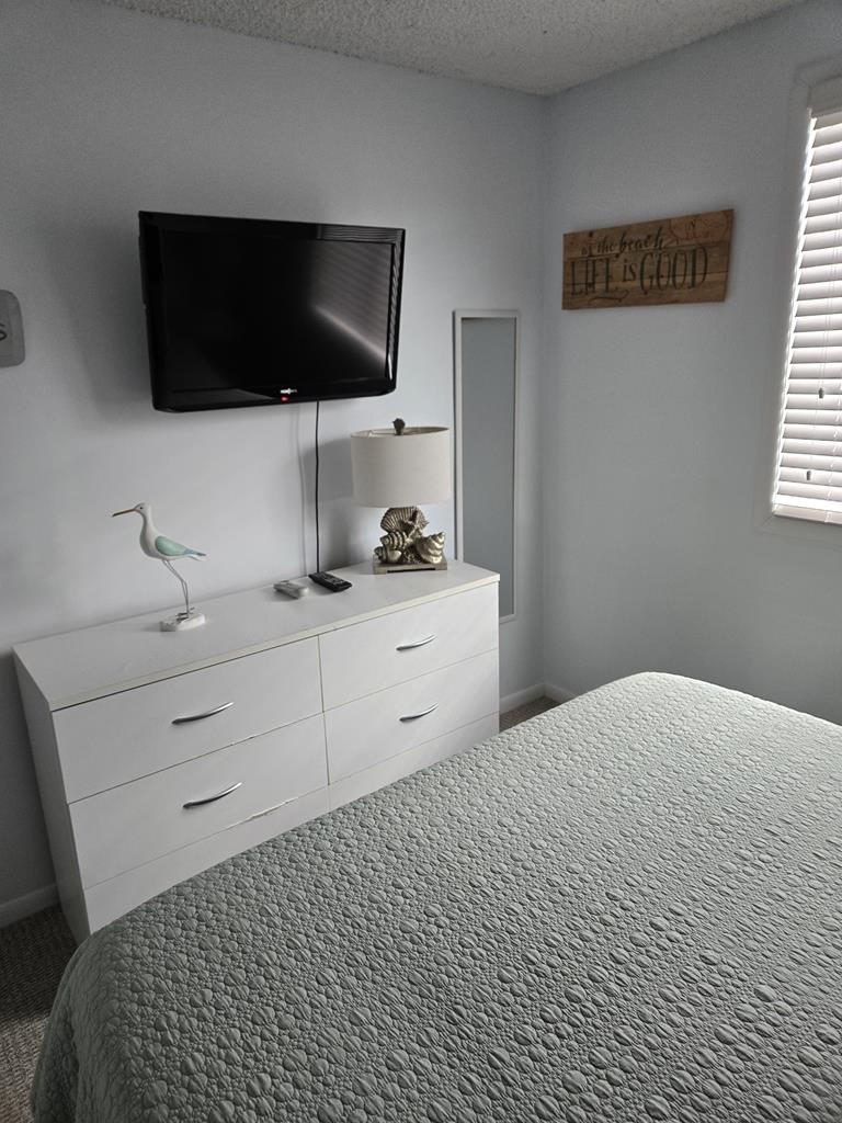 3900 Pleasure Avenue - Picture 