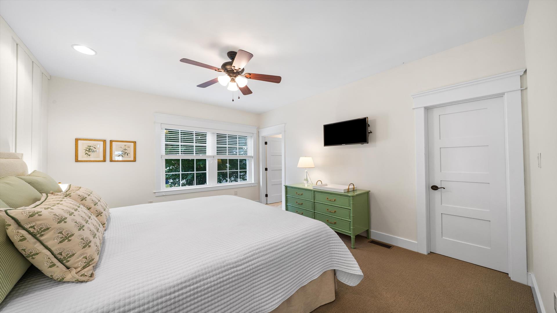  　283 ブローチ　シルバー　アーノマリノウスキー 265 83rd St, Stone Harbor | COMPASS RE - Avalon