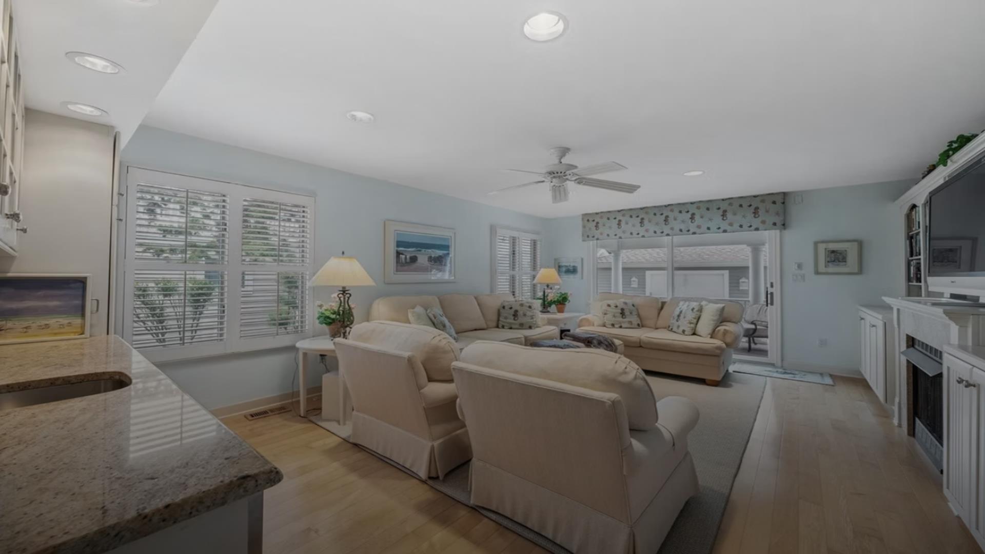 10112 Second Avenue, Stone Harbor (1 Block to Beach) - Picture 4