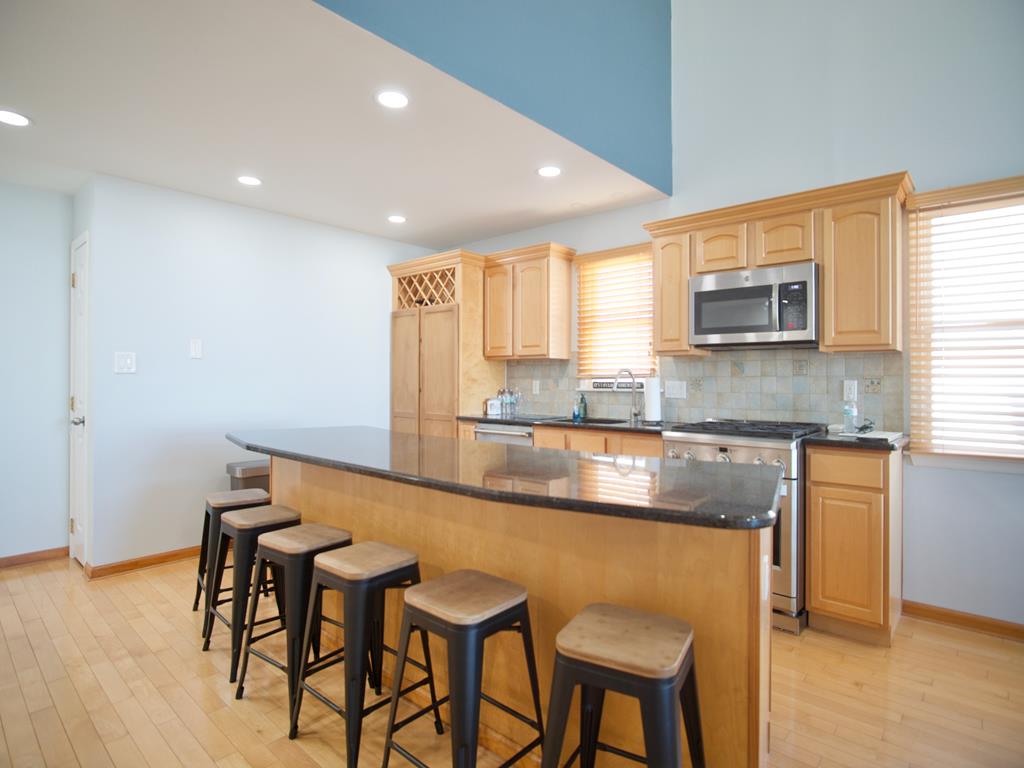 237 36th Street - Picture 