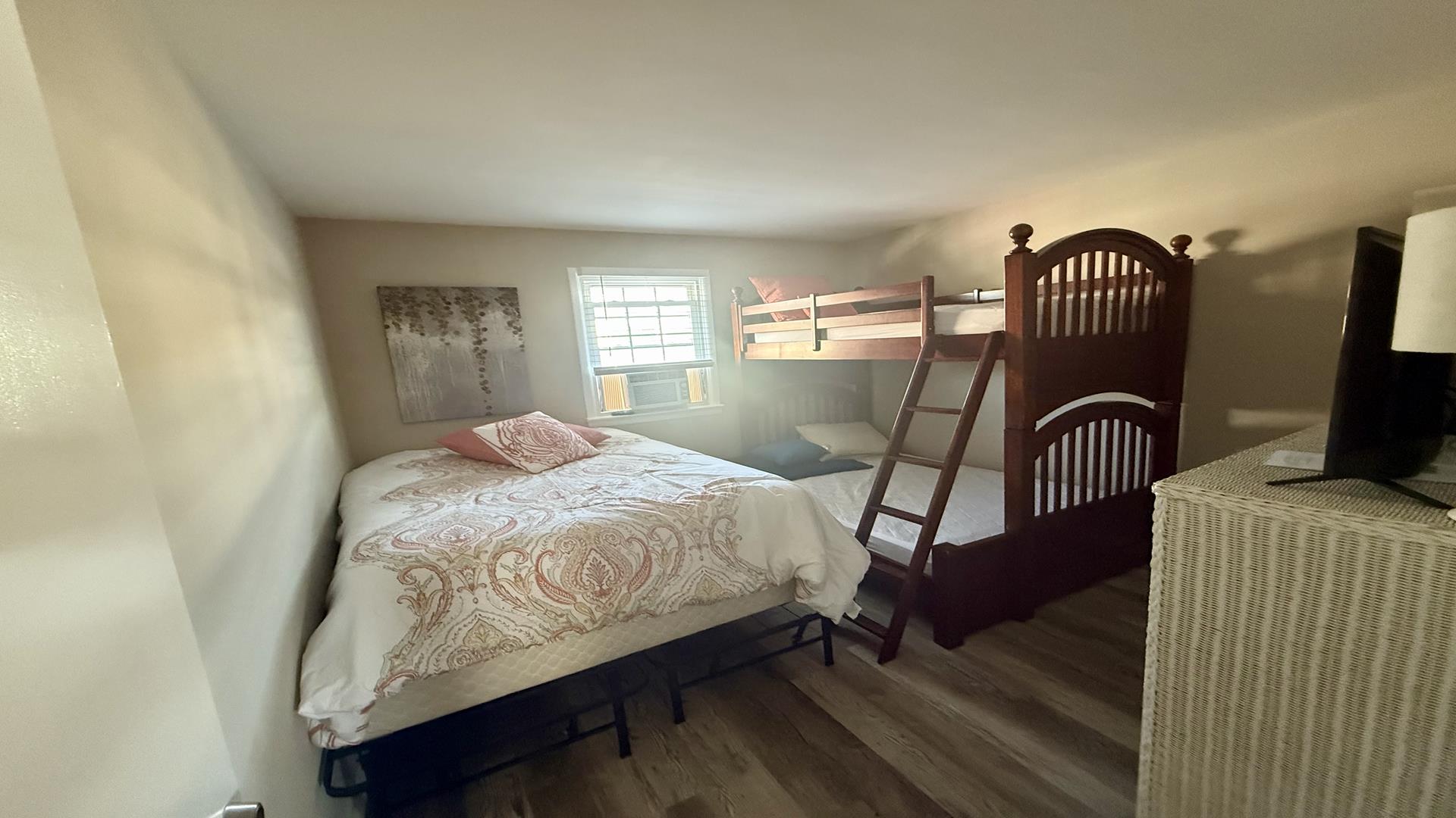 8401 New Jersey Avenue, Wildwood Crest (Wildwood Crest Bay Side)