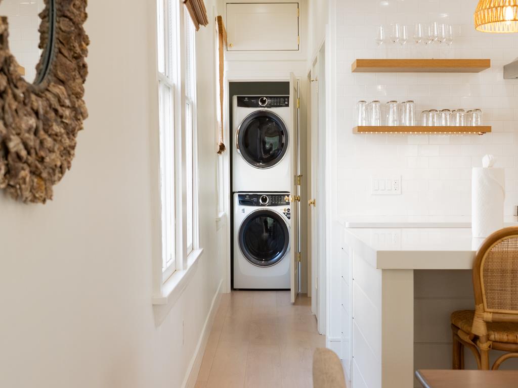 Washington Street Retreat - Units 1 and 2 | Photo 18