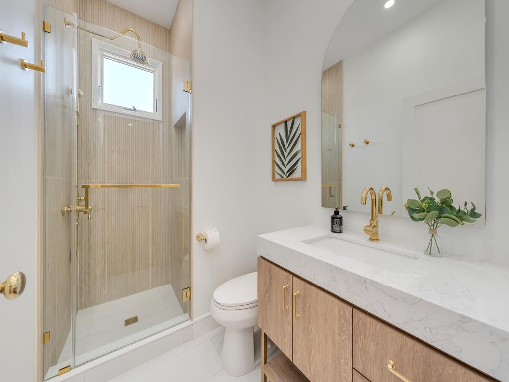 Washington Street Retreat - Units 1 and 2 | Photo 28