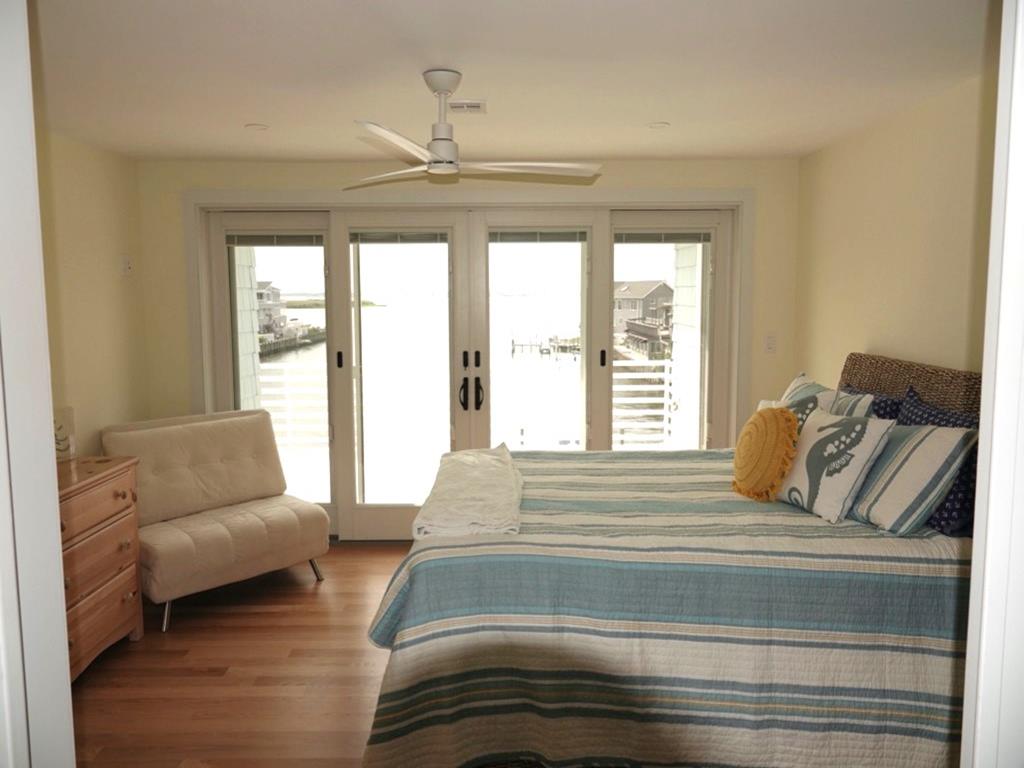 2905 C Long Beach Blvd, Ship Bottom (Bay Front)