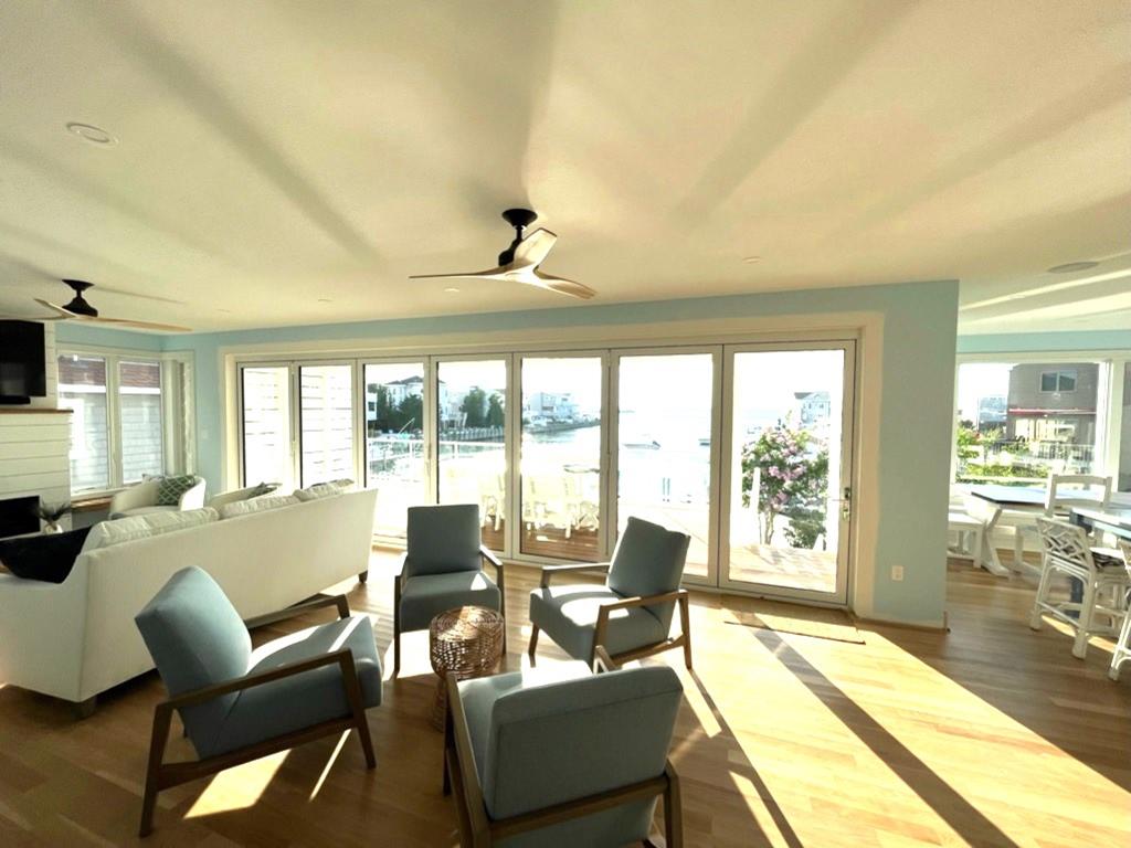 2905 C Long Beach Blvd, Ship Bottom (Bay Front)