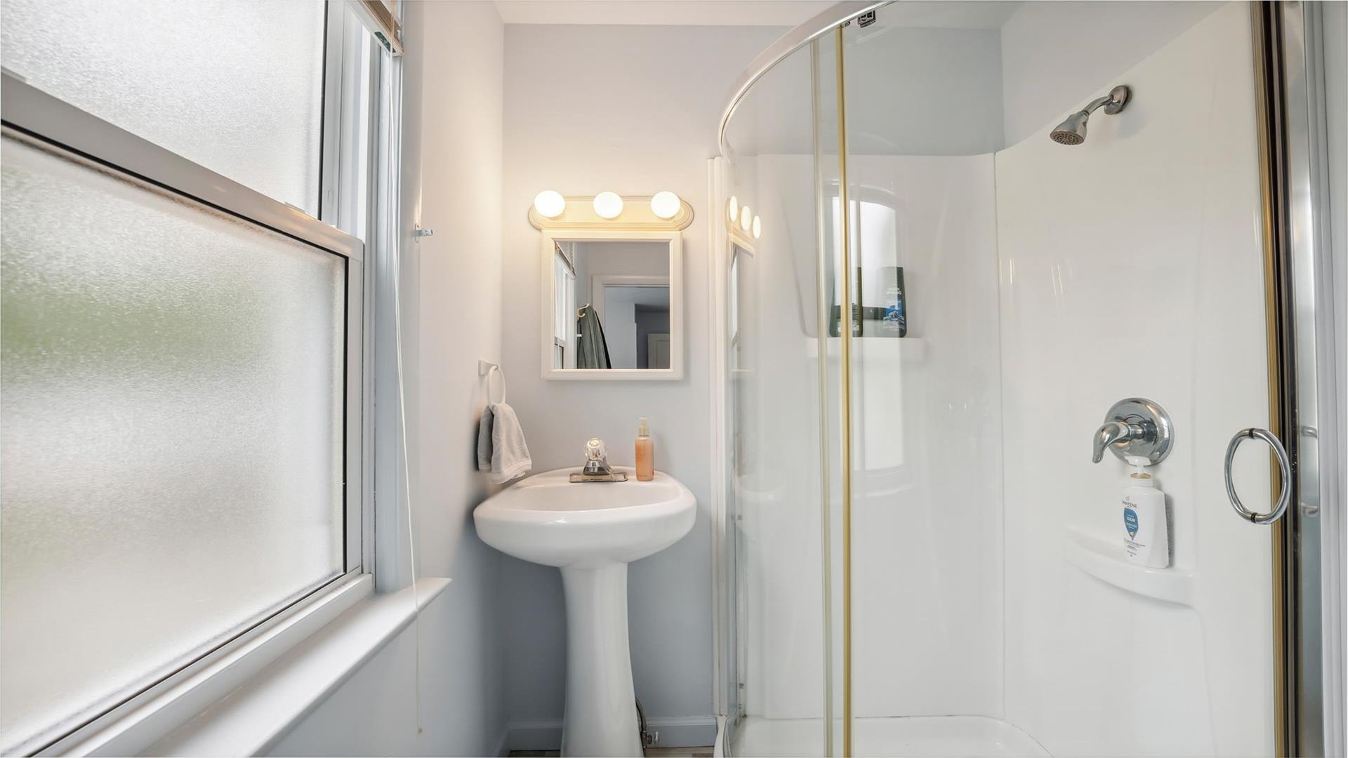 1748 Avalon Avenue, Avalon | COMPASS RE - Avalon