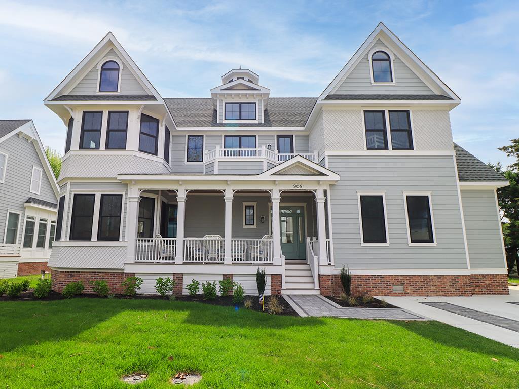 Peaceful on Page St - New Construction - 4 Beds