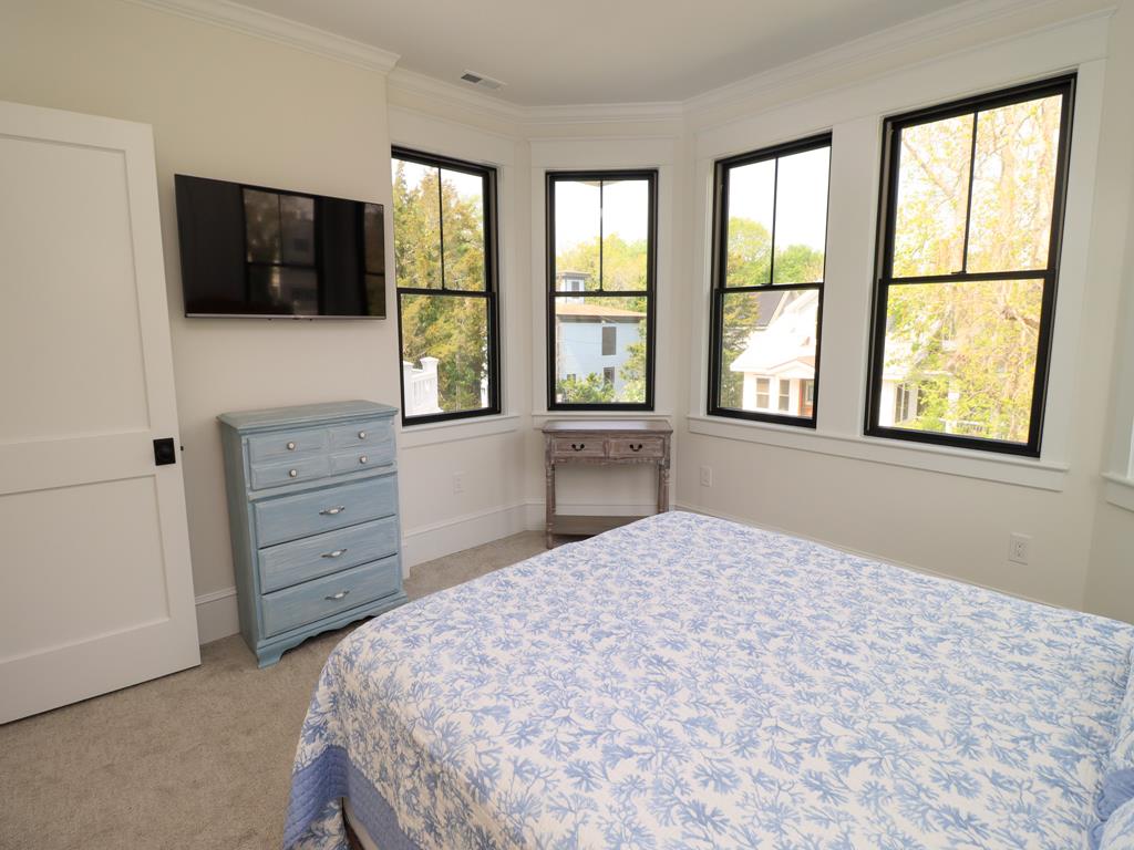 Peaceful on Page St - New Construction - 4 Beds | Photo 18