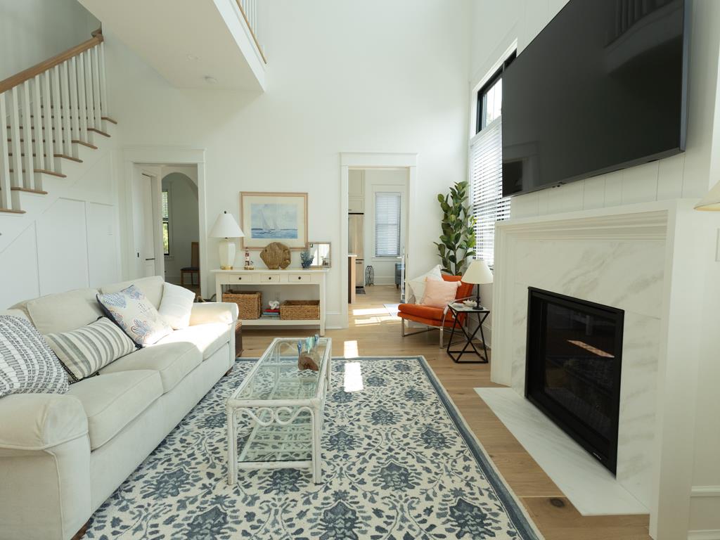 Peaceful on Page St - New Construction - 4 Beds | Photo 5