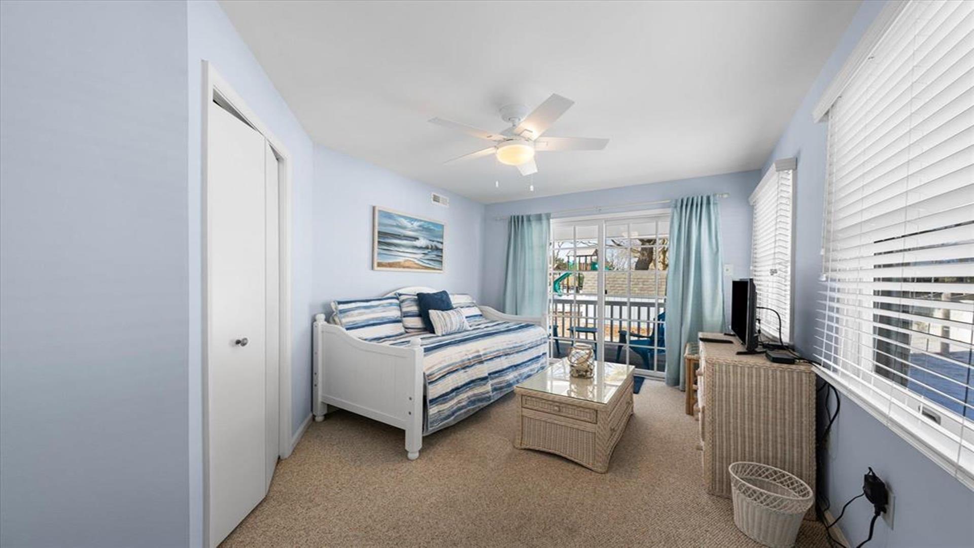 10509 2nd Avenue, Stone Harbor (Mid-Island)