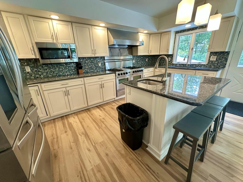 404 Fourth - 1st Fl - 4BR with a Pool | Photo 13