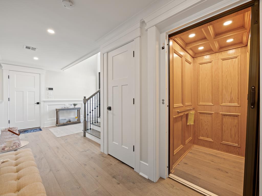 57 B Long Beach Blvd - ALARM, Loveladies (Ocean Front)